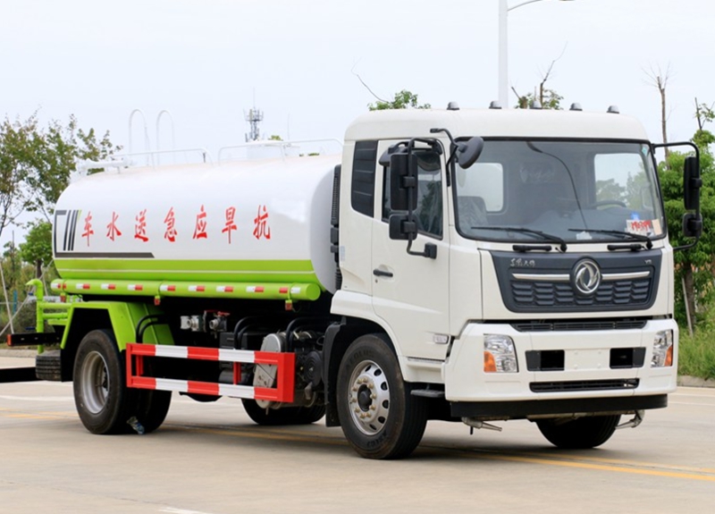 國(guó)六東風(fēng)天錦12噸灑水車(chē)